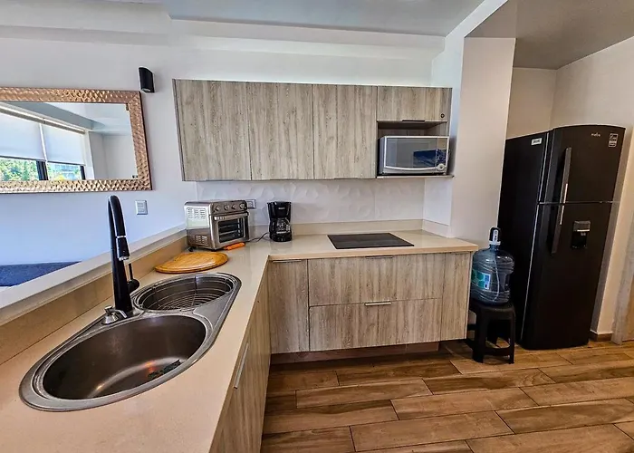 Macondo 1br Rooftop Pool, Parking & Wi-fi * Playa del Carmen