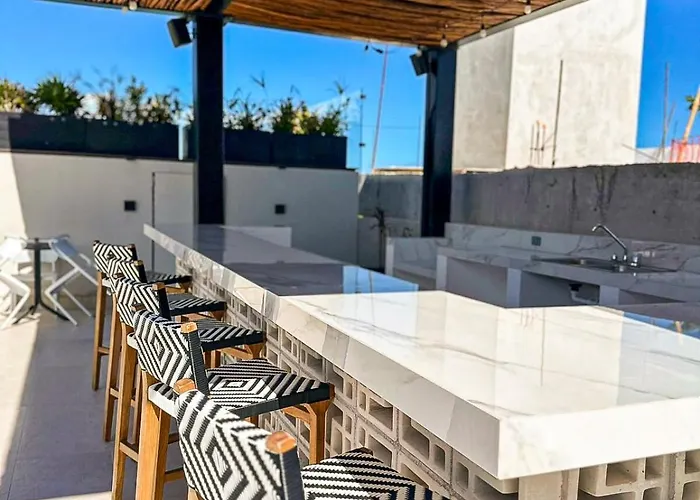 Macondo 1br Rooftop Pool, Parking & Wi-fi Apartamento *